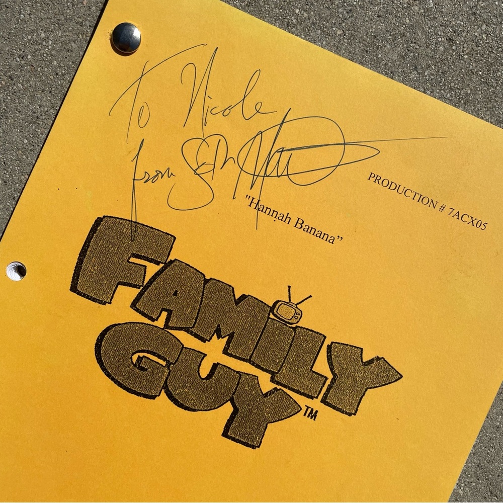 Family Guy Signed Seth Macfarlane 2008 Production Used Table Draft Script